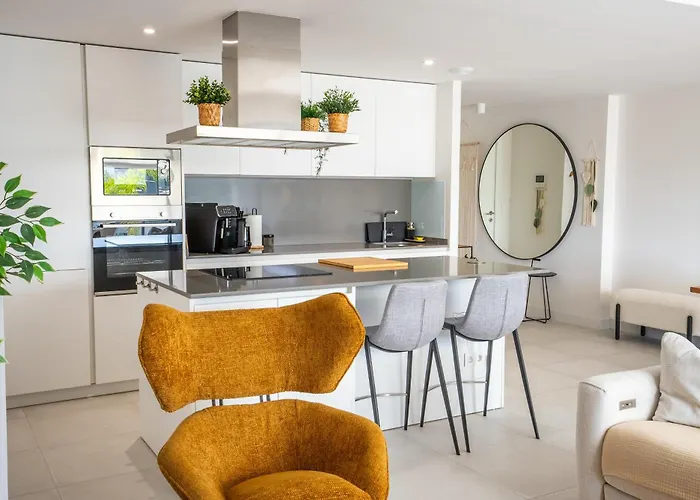 Lägenhet Neue In Andalusien An Der Costa Del Sol - Boho Style - 40 Qm Terrasse, 3-bedroom, Pool, Gym, Work Lounge Estepona