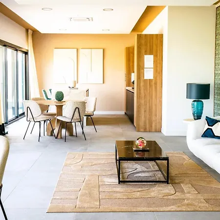 Apartment Neue In Andalusien An Der Costa Del Sol - Boho Style - 40 Qm Terrasse, 3-bedroom, Pool, Gym, Work Lounge